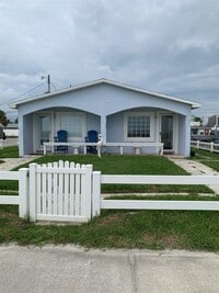 Building Photo - 1908 S Ocean Shore Blvd