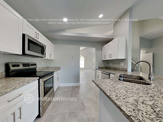 Building Photo - 2666 Fairway Cove Ct