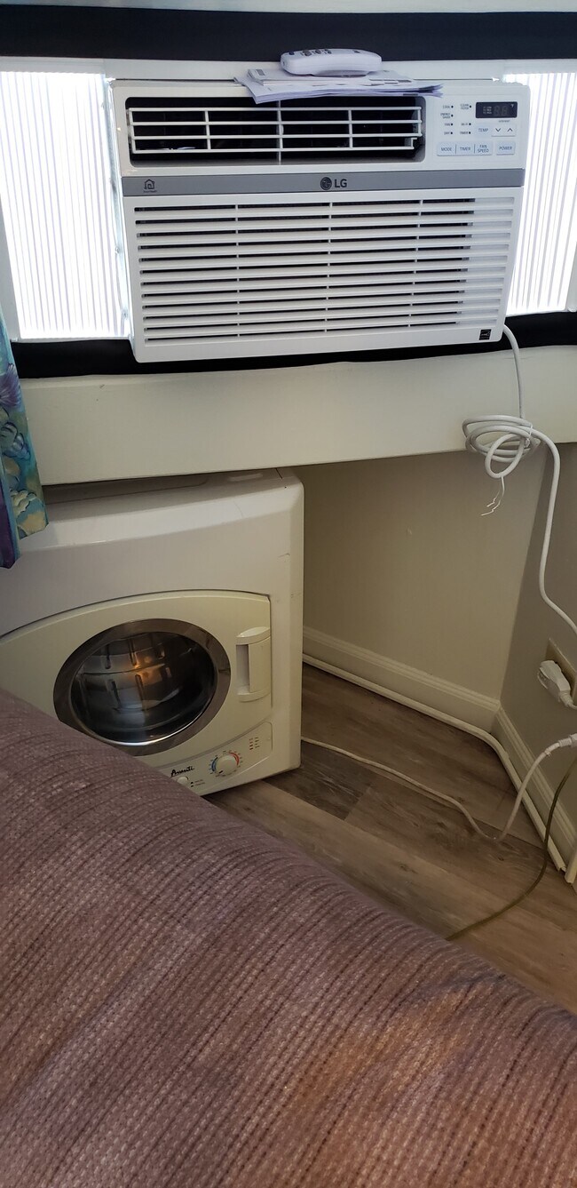 Building Photo - 1700 Ala Moana Blvd