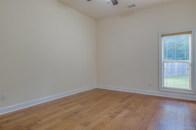 Building Photo - 1007 Old Breckenridge Ln