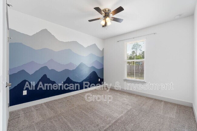 Building Photo - 4464 Goldfinch Way