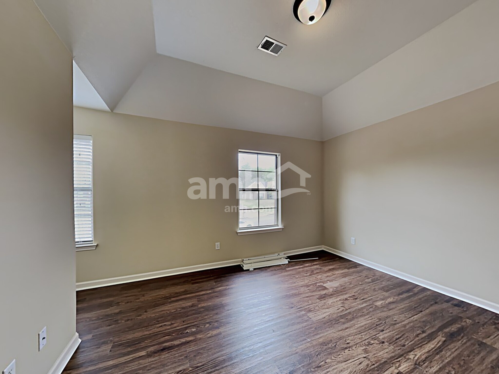 Building Photo - 6652 Clingmans Cv