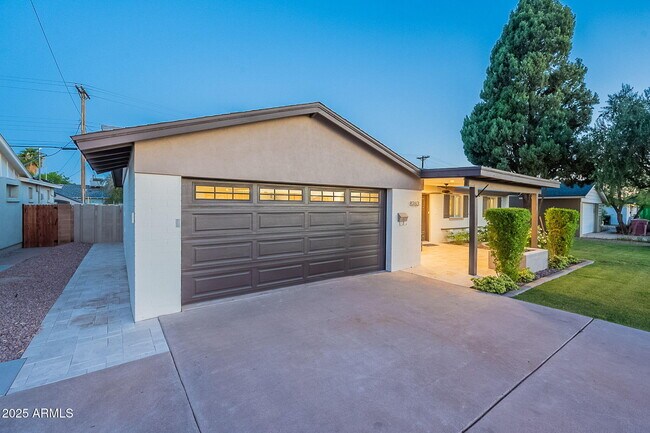 Building Photo - 8263 E Cypress St