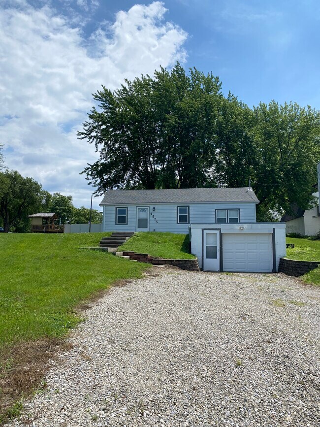 Building Photo - 4975 NW 6th Dr