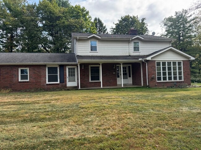 Building Photo - 5160 Snowdrift Rd