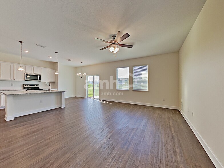 Building Photo - 4714 Reisswood Loop