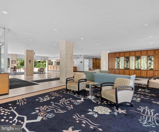 Building Photo - 10401 Grosvenor Pl