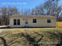 Building Photo - Charming 3-Bedroom Ranch in a Quiet Cul-de...