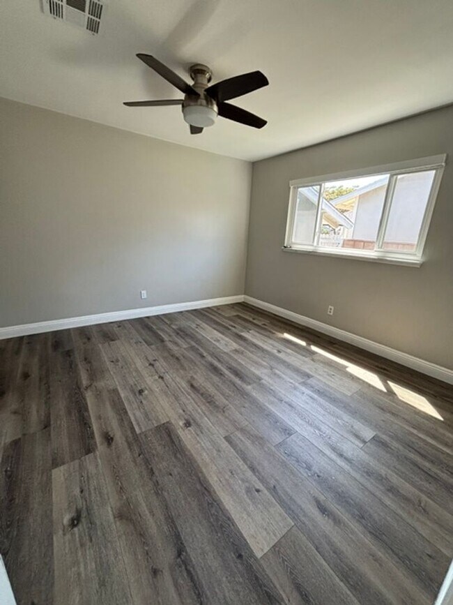 Building Photo - 16025 Pescados Dr