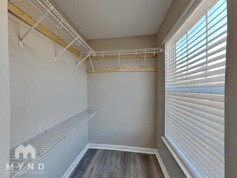 Building Photo - 1506 Cairo Way