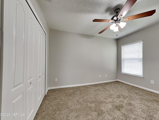 Building Photo - 6463 Silk Leaf Ln