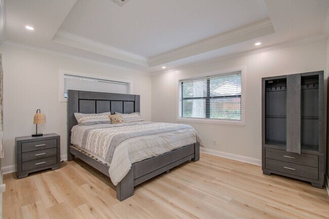 Building Photo - 1505 Durango Dr