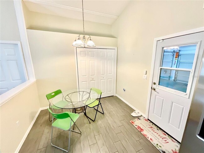Building Photo - 6930 Bandura Ave