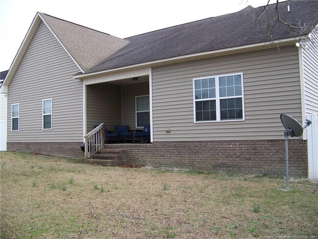 Building Photo - 6012 Cornfield Ave