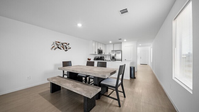 Building Photo - 14974 N Ascot Bend Cir