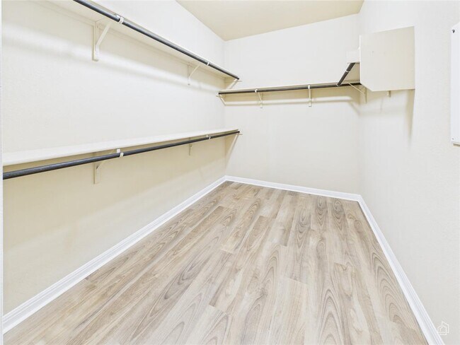 Building Photo - 16424 Pienza Dr