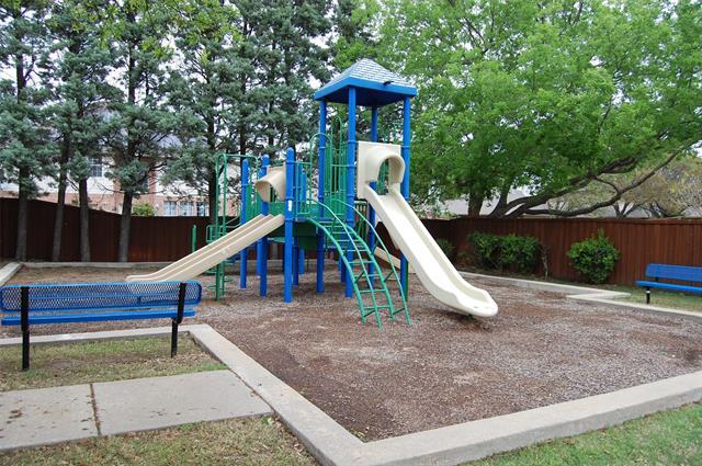 Building Photo - 1513 Tanglewood Dr