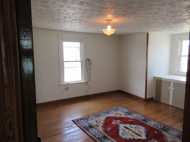 Building Photo - 3510 Elm St