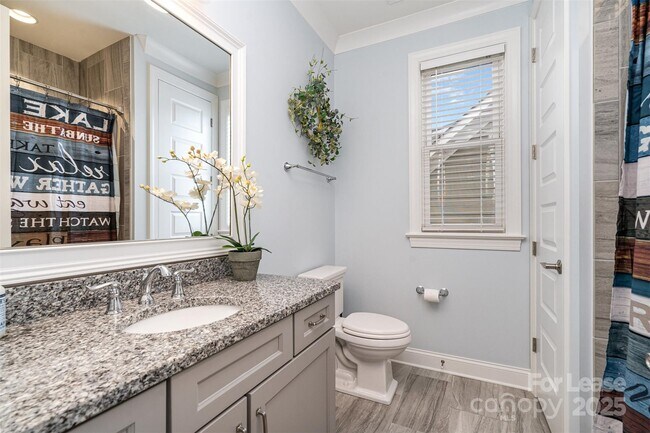 Building Photo - 112 Sisters Cove Ct