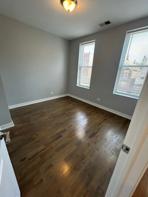 Building Photo - 3210 S May St