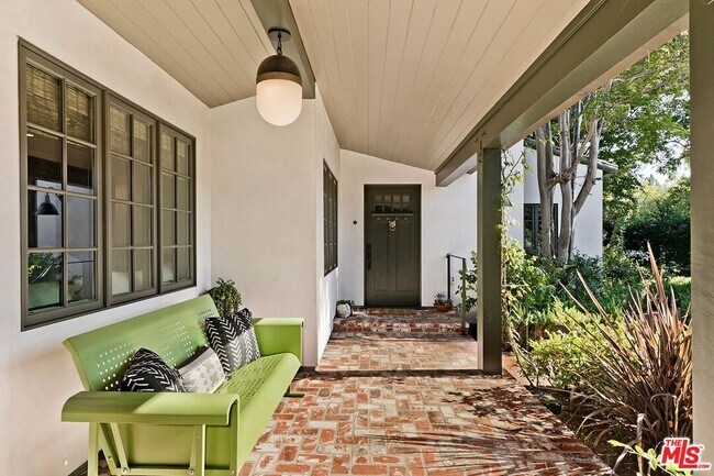 Building Photo - 4416 Arcola Ave