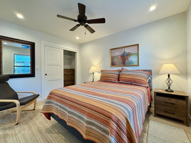 Building Photo - Furnished ADU 1 Bedroom 1 Bathroom Less Th...