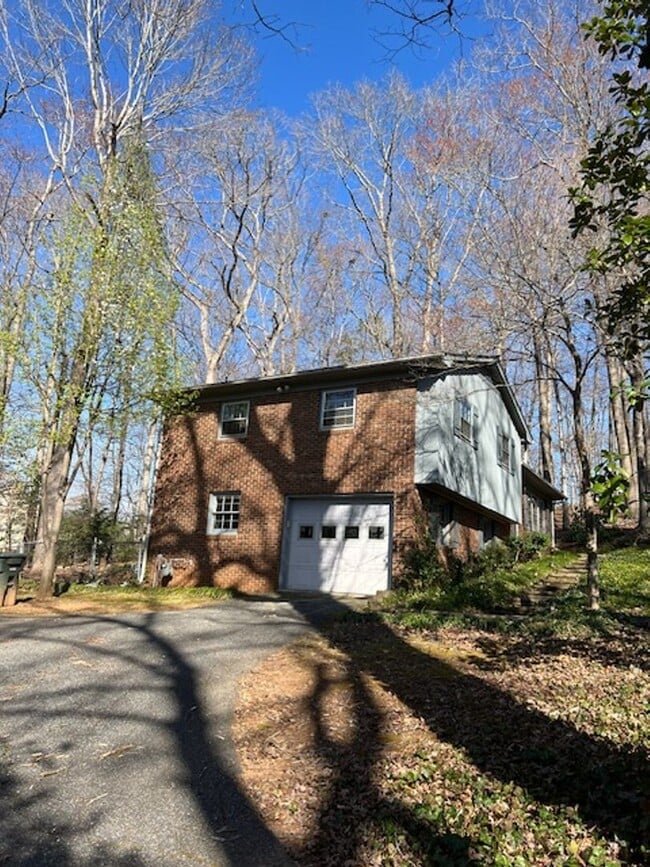 Primary Photo - Morganton Rental!