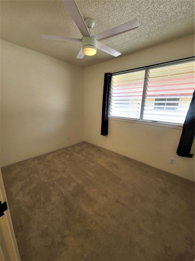 Building Photo - Koolau Vista!  Kailua Town convenience. 2 bed, 1.5 bath, 1 covered parking!