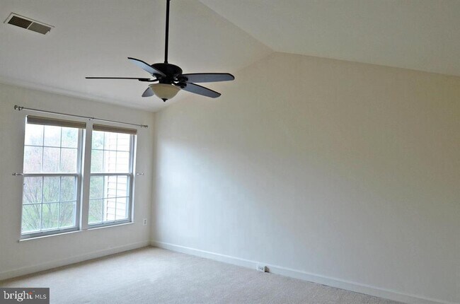 Building Photo - 14243 Glade Spring Dr