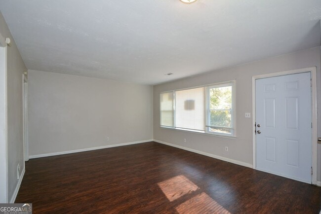 Building Photo - 2259 Nelms Dr SW