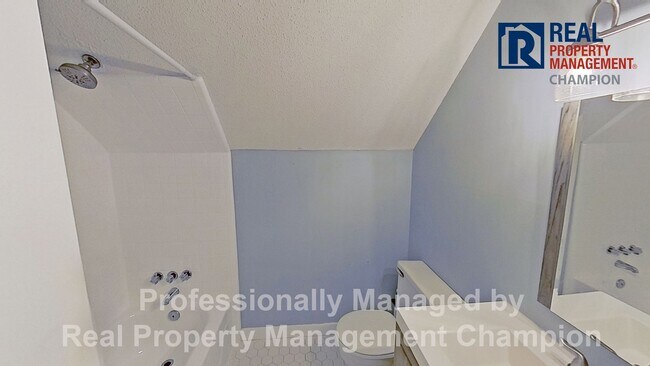 Building Photo - 4723 Waltmoor Rd