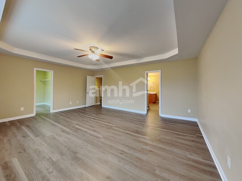 Building Photo - 501 Timber Meadow Lake Dr