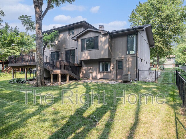 Building Photo - 11736 Quail Dr
