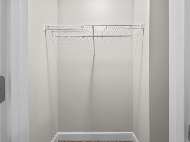 Building Photo - Charming two bedroom two and a half bathroom ready for you to call home!