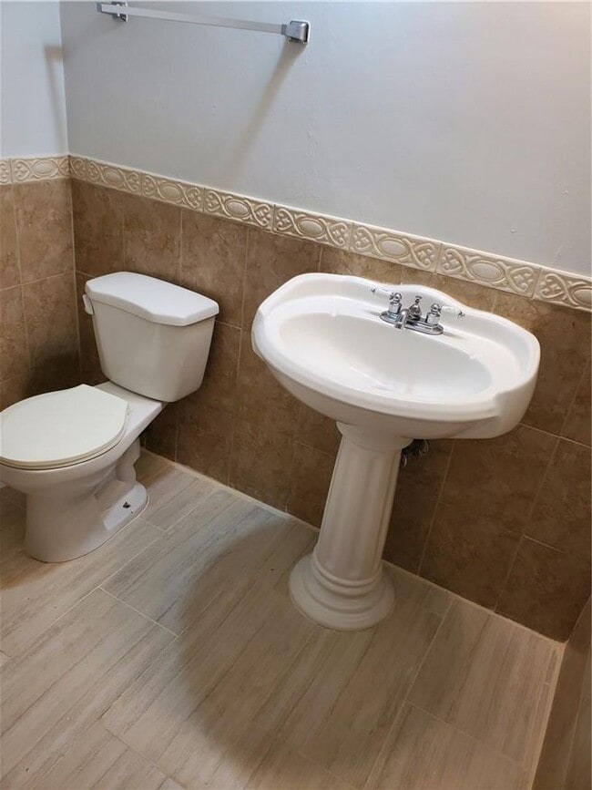 Building Photo - 2743 NW 47th Terrace