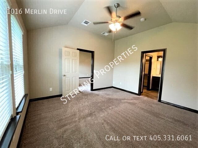 Building Photo - 1016 Merlin Dr