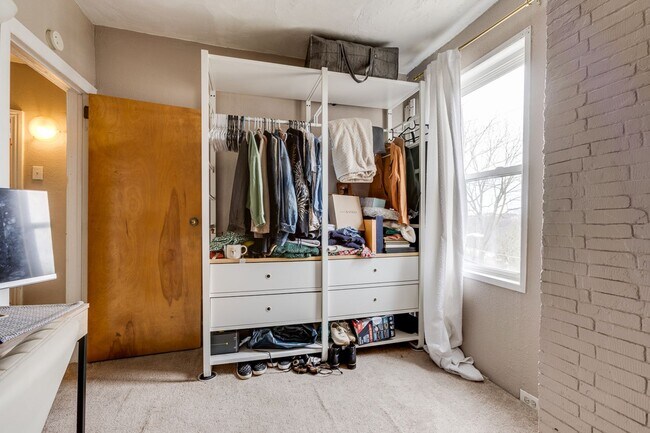 Building Photo - 1323 Virginia Ave