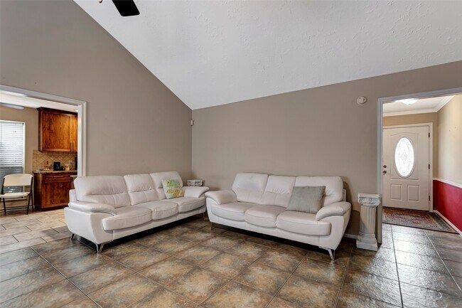 Building Photo - 11718 Scottsdale Dr