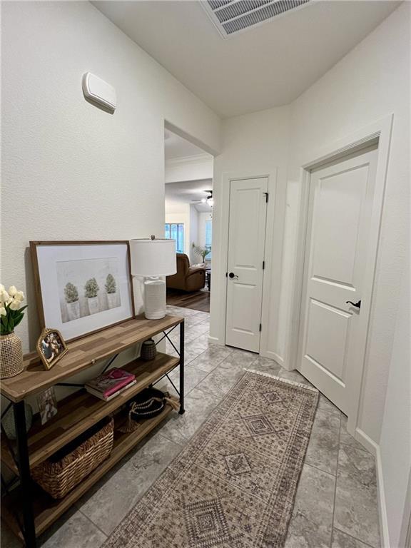 Building Photo - 253 Amber Dawn Ave