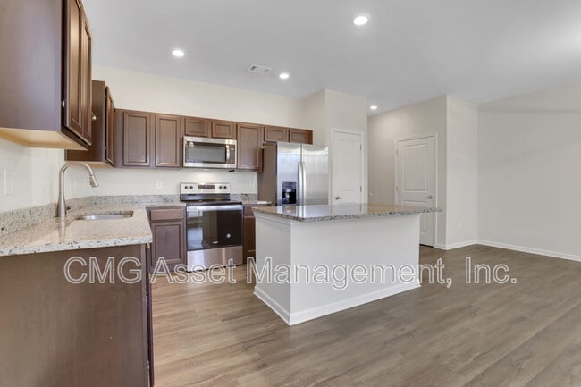 Building Photo - 6417 Mountain Home Way