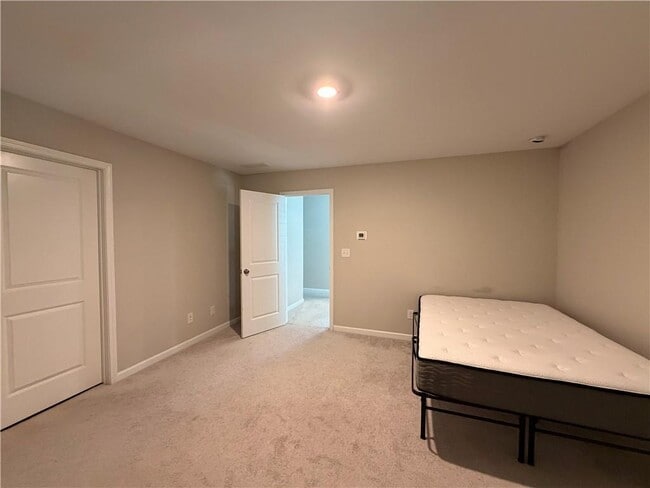 Building Photo - 223 Wynn Wy