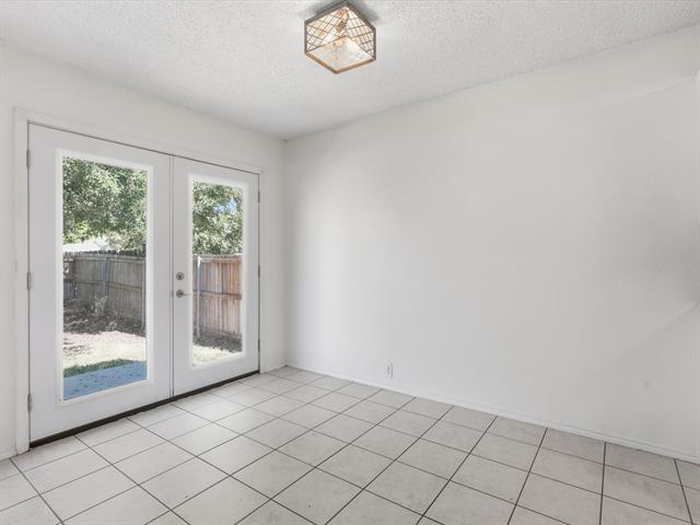 Building Photo - 4305 Falcon Dr