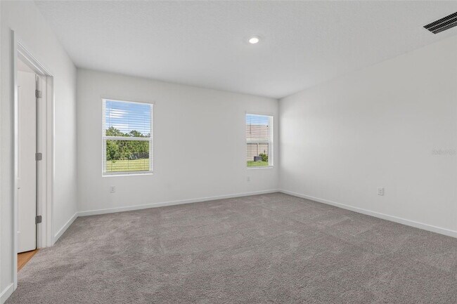 Building Photo - 2893 House Finch Rd