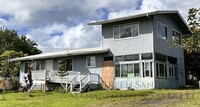 Building Photo - Home in Waiakea Uku