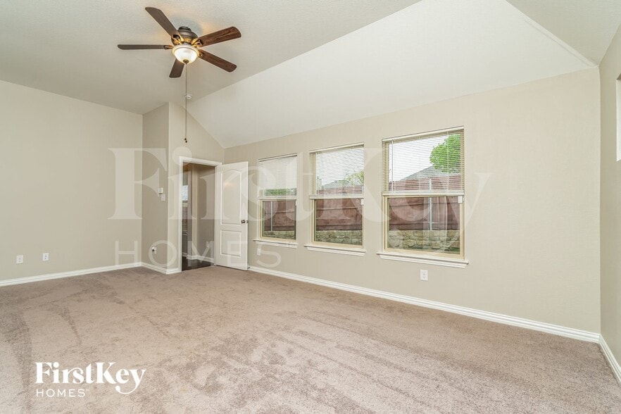 Building Photo - 413 Pheasant Hill Ln