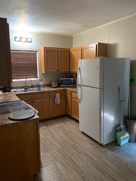 Building Photo - 138 Sherwood Dr