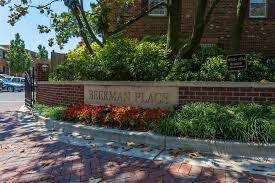 Building Photo - 1670 Beekman Pl NW