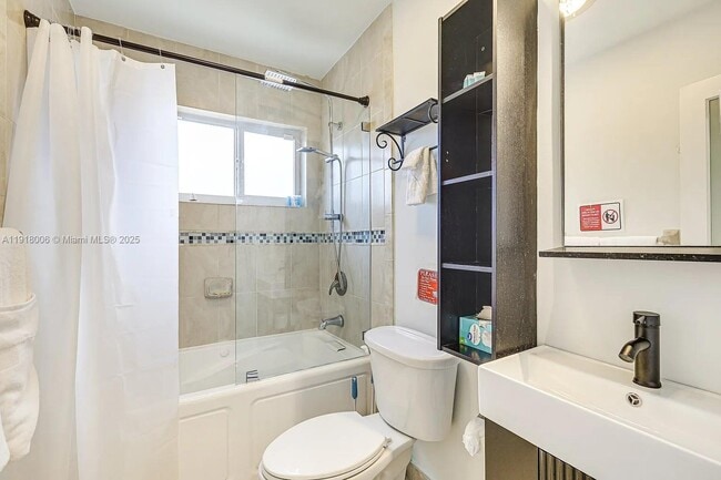 Building Photo - 963 Nautilus Isle