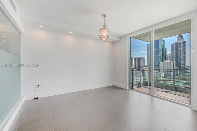 Building Photo - 92 SW 3rd St