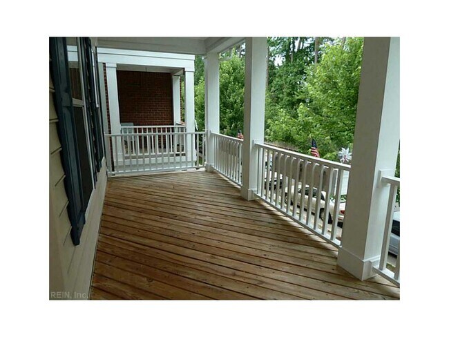 Building Photo - 4532 Willow Croft Dr